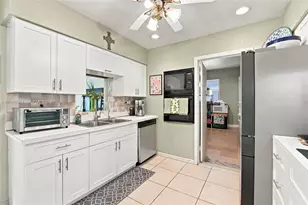 4750 NW 1st St, Plantation, FL 33317 - Photo 11