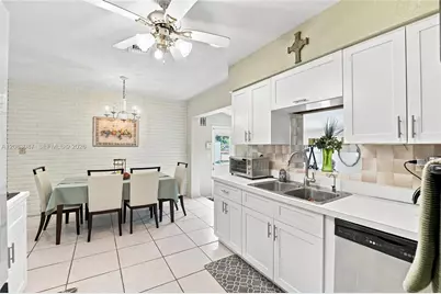 4750 NW 1st St, Plantation, FL 33317 - Photo 13