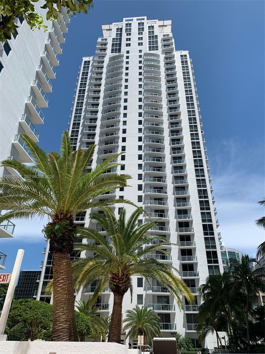 1060 Brickell Ave #1713 - 1060 Brickell Ave #1713, Miami, FL 33131 Luxury Property | Jose Angel Pina