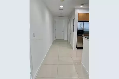 1060 Brickell Ave #1713, Miami, FL 33131 - Photo 9
