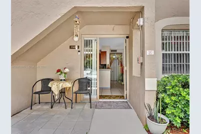 11492 NW 43rd St #11492, Coral Springs, FL 33065 - Photo 3