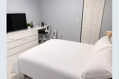 3375 W 90th Ter #3375, Hialeah, FL 33018 - Photo 7