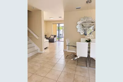3375 W 90th Ter #3375, Hialeah, FL 33018 - Photo 5