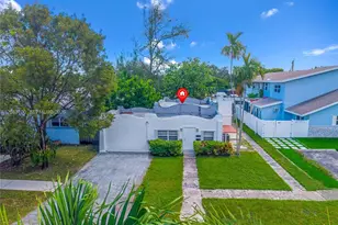 1726 Roosevelt St, Hollywood, FL 33020 - Photo 5