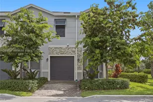 926 NW 3rd Terrace, Pompano Beach, FL 33060 - Photo 1