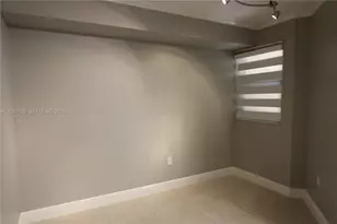 15495 N Miami Lakeway N, Miami Lakes, FL 33014 - Photo 13