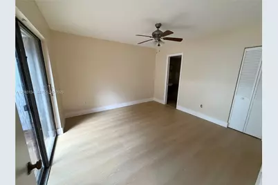 19233 E Lake Dr #19233, Hialeah, FL 33015 - Photo 11