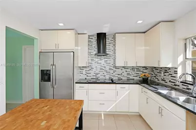 527 SE 21st Dr #527, Homestead, FL 33033 - Photo 11