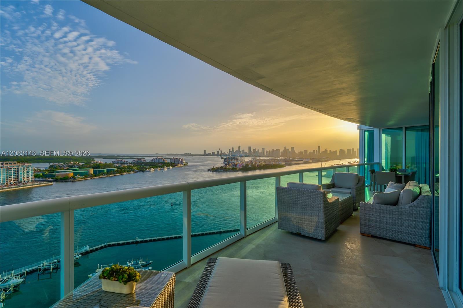 1000 S Pointe Dr #2202 - 1000 S Pointe Dr #2202, Miami Beach, FL 33139 Luxury Property | Jose Angel Pina