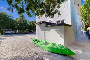 3558 SW 26th St, Miami, FL 33133 - Photo 39