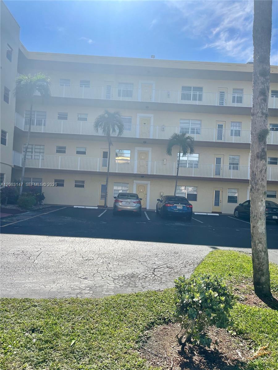 3940 NW 42nd Ave #321 - 3940 NW 42nd Ave #321, Lauderdale Lakes, FL 33319 Luxury Property | Jose Angel Pina