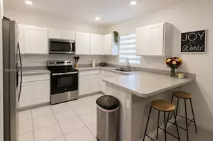 489 NE 4th St, Florida City, FL 33034 - Photo 11