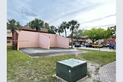 101 NE 41st St #G116, Oakland Park, FL 33334 - Photo 9
