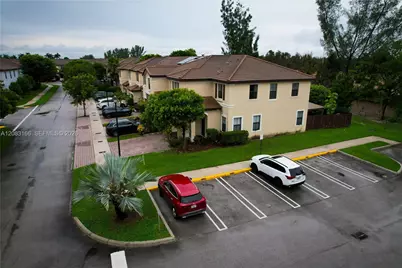 116 NW Path #8860, Doral, FL 33178 - Photo 5