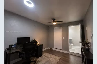 9069 NW 193rd St, Hialeah, FL 33018 - Photo 5