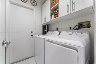 840 Falling Water Rd, Weston, FL 33326 - Photo 13