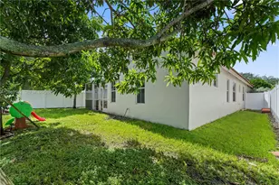 840 Falling Water Rd, Weston, FL 33326 - Photo 27