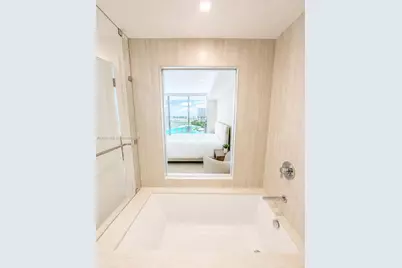 2411 Laguna Cir #709, Miami, FL 33181 - Photo 15