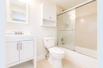 2901 Middle River Dr #5, Fort Lauderdale, FL 33306 - Photo 9