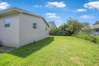 6210 SW 59th Pl #0, South Miami, FL 33143 - Photo 15