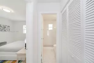 6210 SW 59th Pl, South Miami, FL 33143 - Photo 13