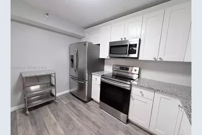900 NE 195th St #703, Miami, FL 33179 - Photo 7