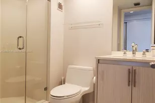 3000 Island Blvd, Aventura, FL 33160 - Photo 17