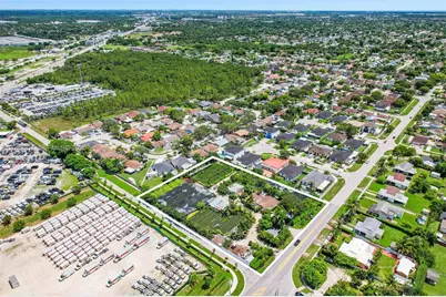 16375 SW 304th St, Homestead, FL 33033 - Photo 9