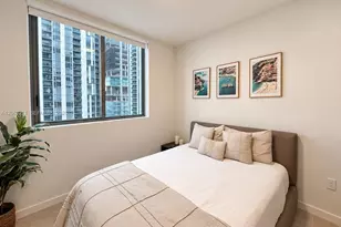 121 NE 5th St, Miami, FL 33132 - Photo 13