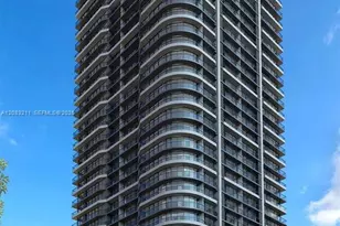121 NE 5th St, Miami, FL 33132 - Photo 27