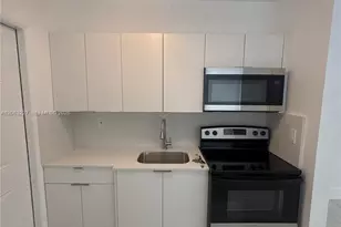 671 SW 7th St, Miami, FL 33130 - Photo 5