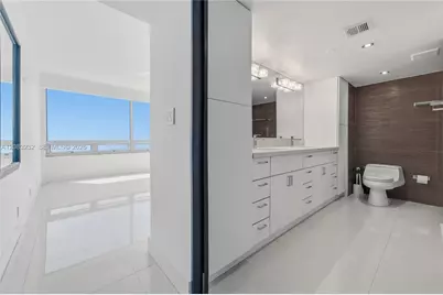 1541 Brickell Ave #B3403, Miami, FL 33129 - Photo 31