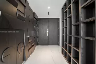 300 Biscayne Blvd Way, Miami, FL 33131 - Photo 7