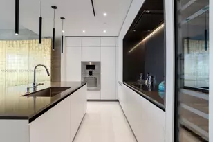 300 Biscayne Blvd Way, Miami, FL 33131 - Photo 17