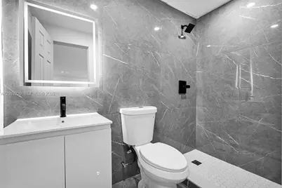 250 NW 45th St #2, Miami, FL 33127 - Photo 35
