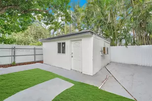 250 NW 45th St, Miami, FL 33127 - Photo 49