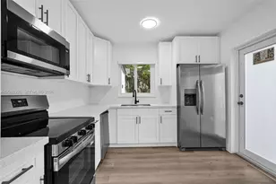 250 NW 45th St, Miami, FL 33127 - Photo 21