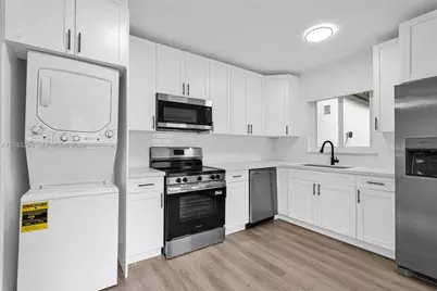 250 NW 45th St #2, Miami, FL 33127 - Photo 9