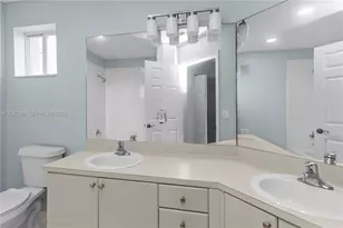 2324 SE 23rd Rd, Homestead, FL 33035 - Photo 9