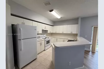 2324 SE 23rd Rd #2324, Homestead, FL 33035 - Photo 3