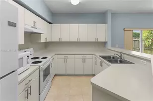 2324 SE 23rd Rd, Homestead, FL 33035 - Photo 5
