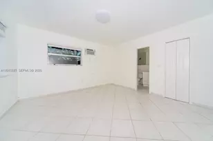 7725 Carlyle Ave, Miami Beach, FL 33141 - Photo 9