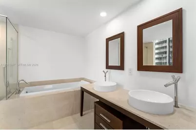 495 Brickell Ave #1811, Miami, FL 33131 - Photo 9