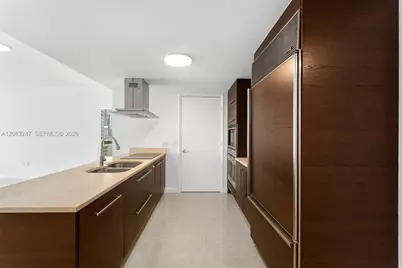 495 Brickell Ave #1811, Miami, FL 33131 - Photo 3