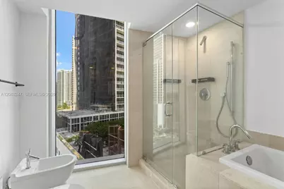 495 Brickell Ave #1811, Miami, FL 33131 - Photo 11