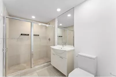 495 Brickell Ave #1811, Miami, FL 33131 - Photo 17