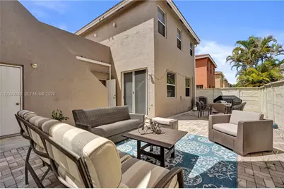 10809 NW 51st Trail, Doral, FL 33178 - Photo 13