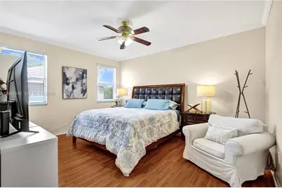 10809 NW 51st Trail, Doral, FL 33178 - Photo 17