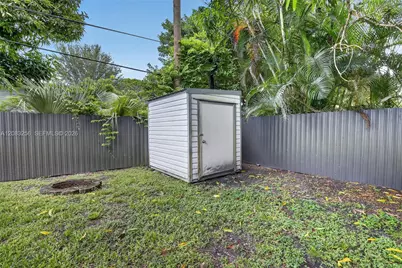20310 NE 14th Ave, Miami, FL 33179 - Photo 41