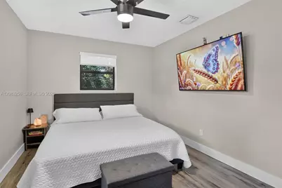 20310 NE 14th Ave, Miami, FL 33179 - Photo 13